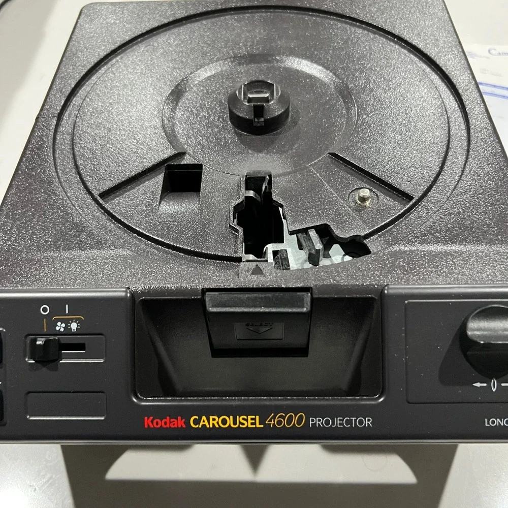 Vintage Kodak Carousel 4600 Slide Projector 102-152mm Lens Box Manual Spare Bulb